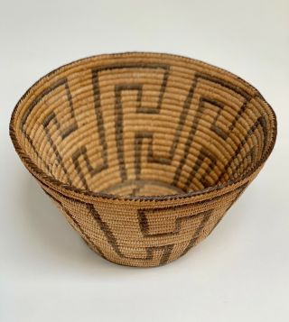 Vtg Large Geometric Pattern Design & Old Native American Basket Apache Papago?