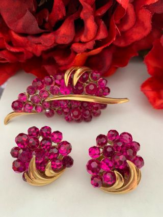 Vintage Signed Crown Trifari Ruby Red Rhinestones Earrings and Pin/Brooch Set 2