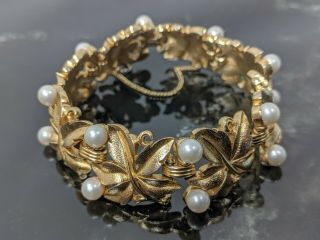 Vintage Gold - Tone Bracelet Faux Pearls Signed Trifari Jewelry