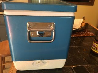 Vintage COLEMAN Blue Metal Cooler Ice Box Metal Handle Bottle Opener 4