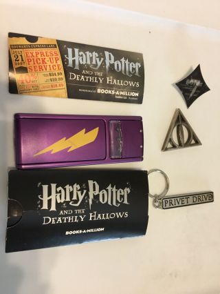 Rare Harry Potter Deathly Hallows Wood Promo Box Elder Wand Keychains Book Light 6