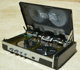 Sony WM - F100 iii Vintage Walkman Cassette Player Battery 2