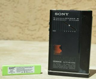 Sony WM - F100 iii Vintage Walkman Cassette Player Battery 4