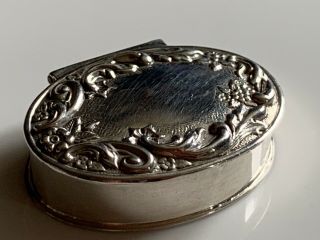 Vintage Solid Sterling Silver Pill/snuff Box Birmingham 1984 A Marston & Co 2