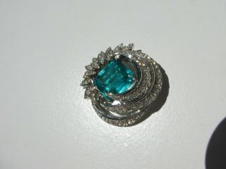 Vintage Jomaz Emerald Green Poured Glass Stone The Look Of Real Rhodium Brooch