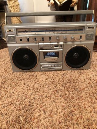 Vintage Soundesign Model 4677 Stereo Casette Recorder Ghettoblaster Radio