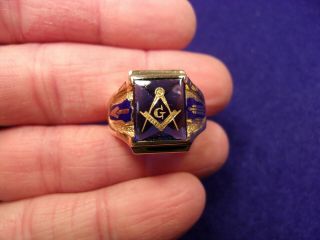 1 Of 4,  Vtg 10k Yellow Gold Enamel & Blue Spinel Masonic Compass Ring