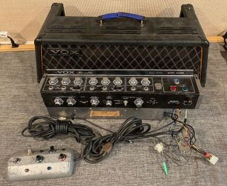 Vintage Vox Beatle Guitar Amp With Pedal