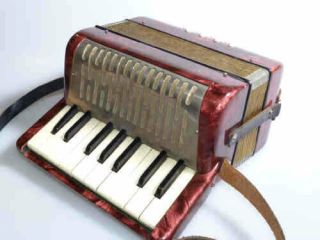 Vintage Hohner Mignon Mini Piano Accordion,  Made In Germany.  Amethyst Colour