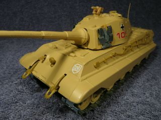 VINTAGE POLISTIL GERMAN KING TIGER II  DESSERT CAMO  (1:50) REF CA 103 2