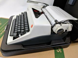 Vintage 1971 Olympia SM9 Deluxe Typewriter With Case.  Near. 2