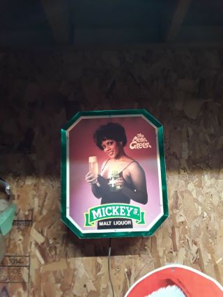 1980 ' s Vintage Mickey ' s Malt Liquor The Mean Green Beer Lighted Bar Tavern Sign 2