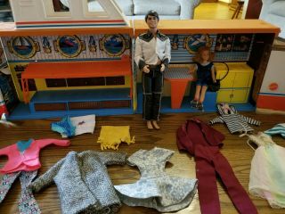 Vintage 1974 BARBIE DREAM BOAT Chris Craft,  3 barbies,  furniture & clothes 3