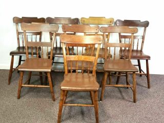 Assembled Set Of 8 Half Back Spindle Windsor Dining Side Chairs 19th Century