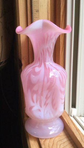 Vintage 7 " Pink/white Pinched Cased Glass Vase / Optic Leaf Or Fern / Fenton?