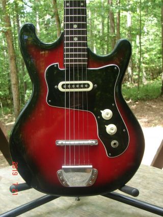 Vintage Morse Redburst electric guitar with case from the 1960 ' s/early 70 ' s. 2