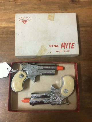 Vintage Die Cast Toy Cap Pistol Nichols Dyna - Mite Derringers,  Set Of 2