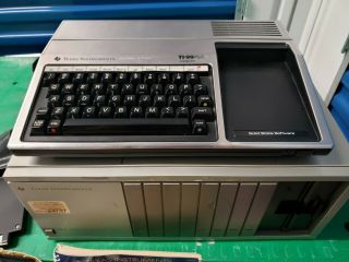 Vtg Texas Instrument Ti - 99/4a Computer w Peripheral Expansion Unit & Accessories 3