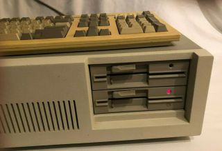 Vintage 1984 IBM 5170 Personal Desktop Computer (no Hard Drive) 2