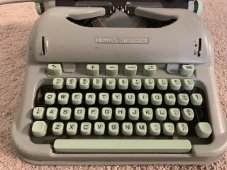 Vintage Hermes 3000 Portable Pica Typewriter With Case 2