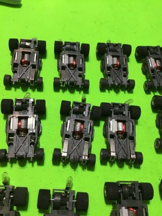 VINTAGE 20 PIECE GROUPING AFX SLOT CAR CHASSIS / / PARTS ONLY / 3