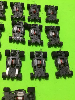 VINTAGE 20 PIECE GROUPING AFX SLOT CAR CHASSIS / / PARTS ONLY / 5