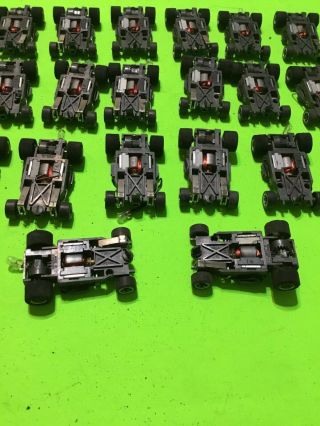 VINTAGE 20 PIECE GROUPING AFX SLOT CAR CHASSIS / / PARTS ONLY / 8