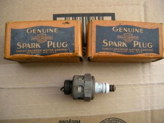 Vintage Harley Davidson Motorcycle Knucklehead 3 Spark Plug With 2 Empty Boxes
