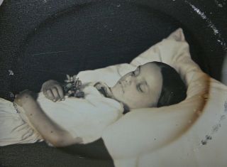 Post Mortem Girl Antique Daguerreotype Photo Vintage 6