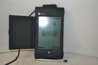 Vintage Apple Newton MessagePad 2100,  no charger - rare - 3