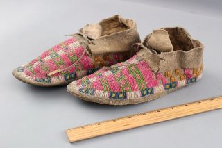 Antique 19thC South Western Native American Indian Hand Sewn Beaded Moccasins 2