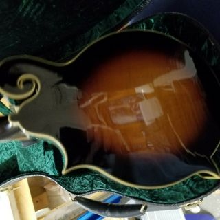 THE LOAR LM - 700 - VS VINTAGE SUNBURST F - STYLE MANDOLIN WITH HARD SHELL CASE 7