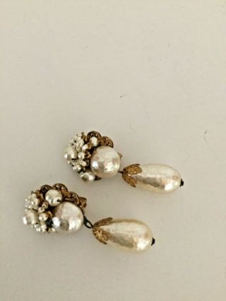 VINTAGE MARIAM HASKELL PEARL EARRINGS CLIP - ON WITH FAUX PEARLS & GOLDTONE MEATAL 6