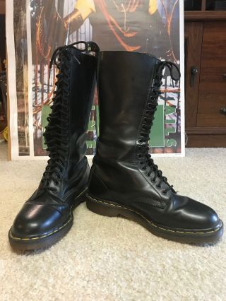 Vintage 90s 20 Eyelet Black Doc Martens Airwairs Boots Size 10
