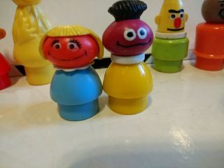 Old Vintage 1974 Sesame Street Fisher Price Little People Set Incl HTF people 8