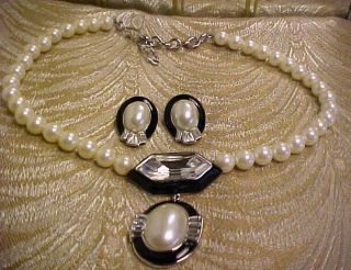 Stunning Yves Saint Laurent Designer Faux Pearl Necklace & Earrings Set - 1980 