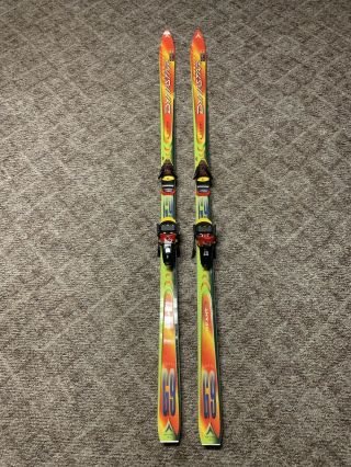 Vintage Dynastar (coupe G9) Downhill Skis With Look Bindings