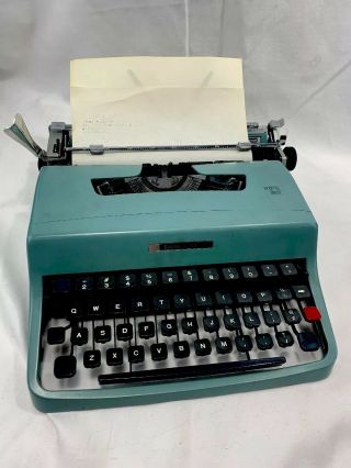Vintage 1960’s Olivetti Underwood Lettera 32 Typewriter Blue Black Case Italy 9