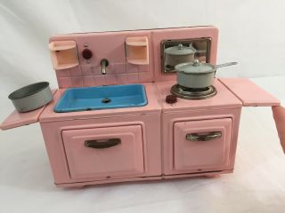 Vtg Child’s Pink Toy Metal Play Sink Stove & Pans 8 " X 4 " X 7 " Battery Japan