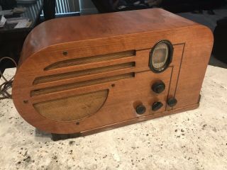 Vintage Philips 611 Tube Radio