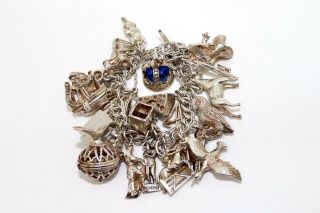 A Lovely Vintage Sterling Silver 925 Padlock Charm Bracelet - 23 Charms 12793a