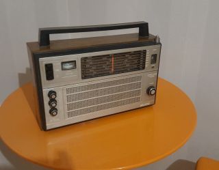 Vintage Soviet Russian USSR Radio SELENA TYPE B 216 LW AM FM 5SW 2