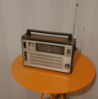 Vintage Soviet Russian USSR Radio SELENA TYPE B 216 LW AM FM 5SW 5