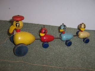 1949 Fisher Price Wooden Ducks Pull Toy Mama Duck & 3 Babies Quacky Family