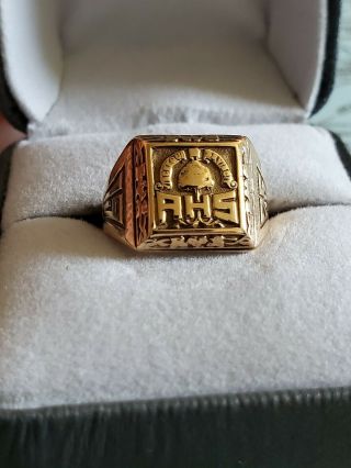 Vintage Class Ring 1925 Gold 10k Sz 7.  5