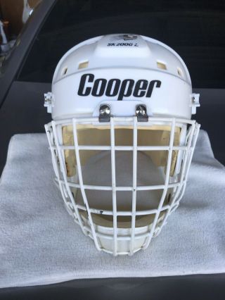 Vintage Cooper Sk 2000 L Whitehockey Helmet With Face Mask Made In Canada Sk2000