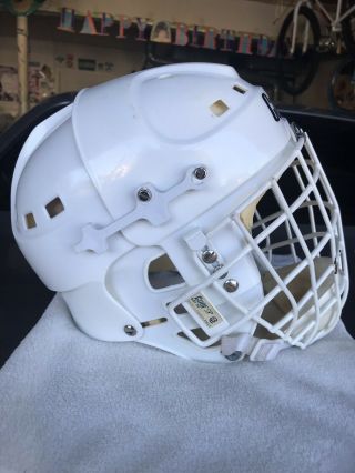 Vintage COOPER SK 2000 L WhiteHockey Helmet with Face Mask Made in Canada Sk2000 2