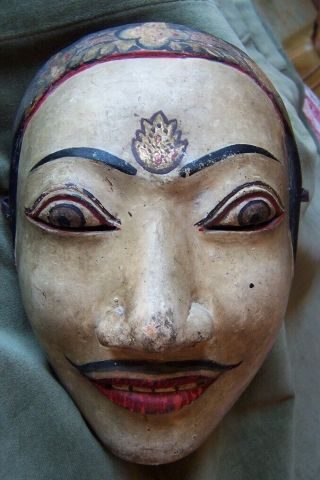 MASK - Topeng - Indonesia - Bali - Java - Vintage - carved wood - old vintage - wayang - 2