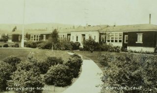 Rppc Fortuna High School,  Fortuna,  Ca.  Vintage Postcard P101