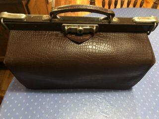 Vintage Gladstone Brown Leather Doctors Bag,  Made In Australia By K.  T.  Stewart